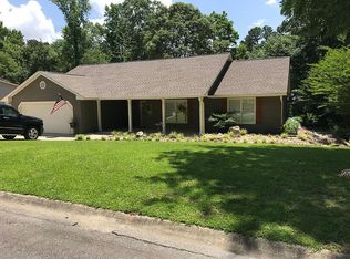 211 Driftwood Ln, Peachtree City, GA 30269