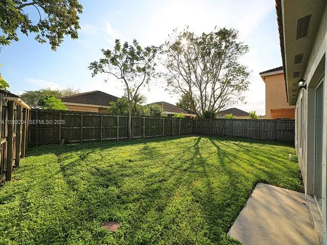10270 SW 225th Ln — Photo 10