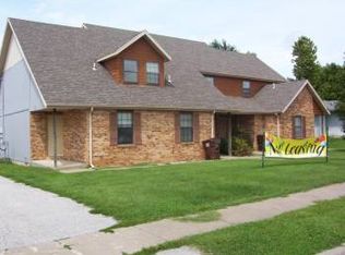 2991 W Village Ln APT C, Springfield, MO 65807