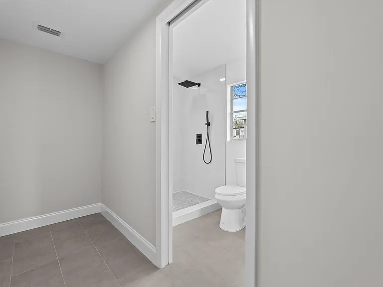 2415 Lewis Rd — Photo 16