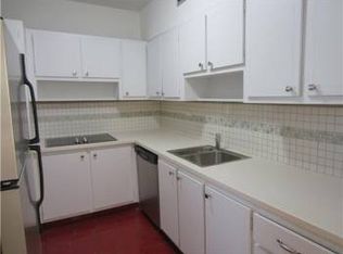 9700 E Bay Harbor Dr APT 204, Bay Harbor Islands, FL 33154