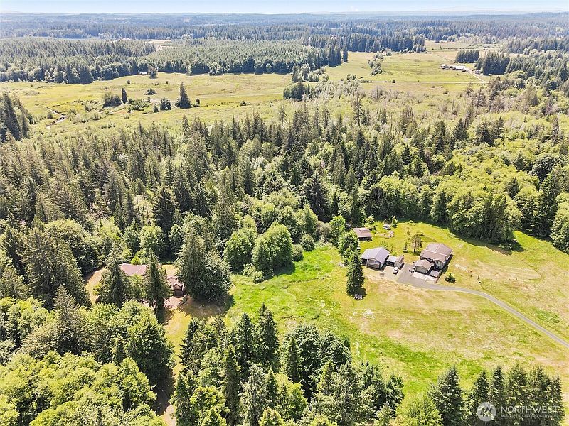 3rd image of 7844 Delphi Road SW