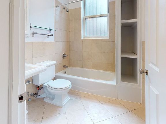 4th image of 209 W 102nd St #5AA