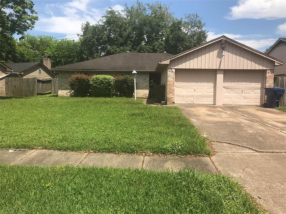 1st image of 1615 Bent Oak Dr