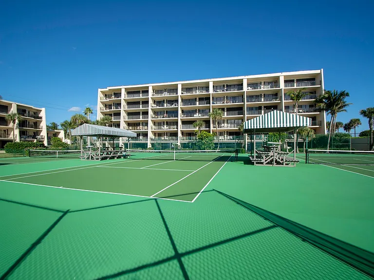 3939 Ocean Dr #401B — Photo 28