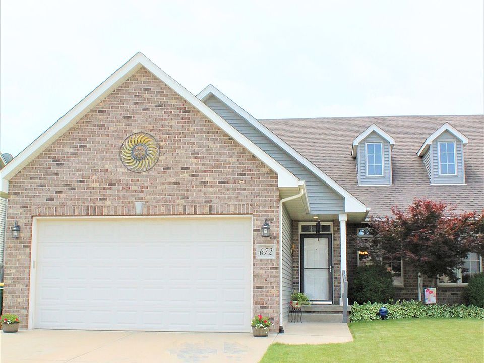 1st image of 672 Circle Dr