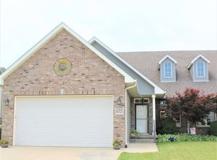 672 Circle Dr, Coal City, IL 60416