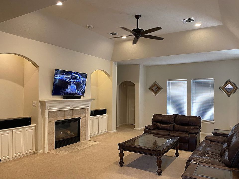 Living room 16ft x 26.5ft