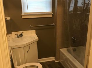 1425 30th St APT 4, Des Moines, IA 50311