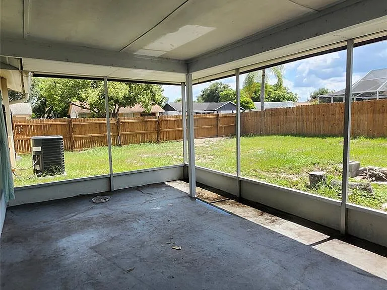 3154 Laird Dr — Photo 3