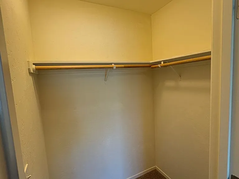 2132 E Sweet Ave — Photo 14