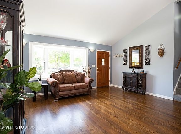 3rd image of 189 Martha St