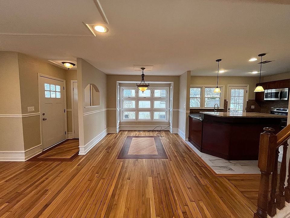 2nd image of 280 Chelsea Blvd