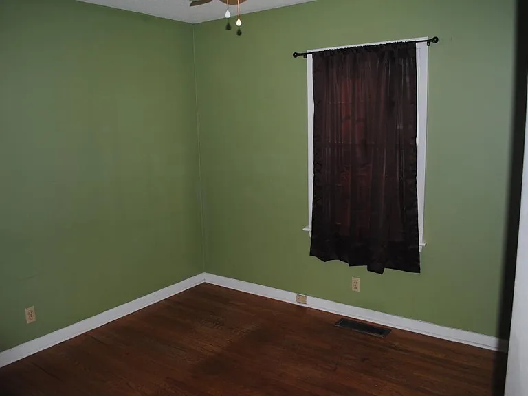 1500 Westchester Rd — Photo 13