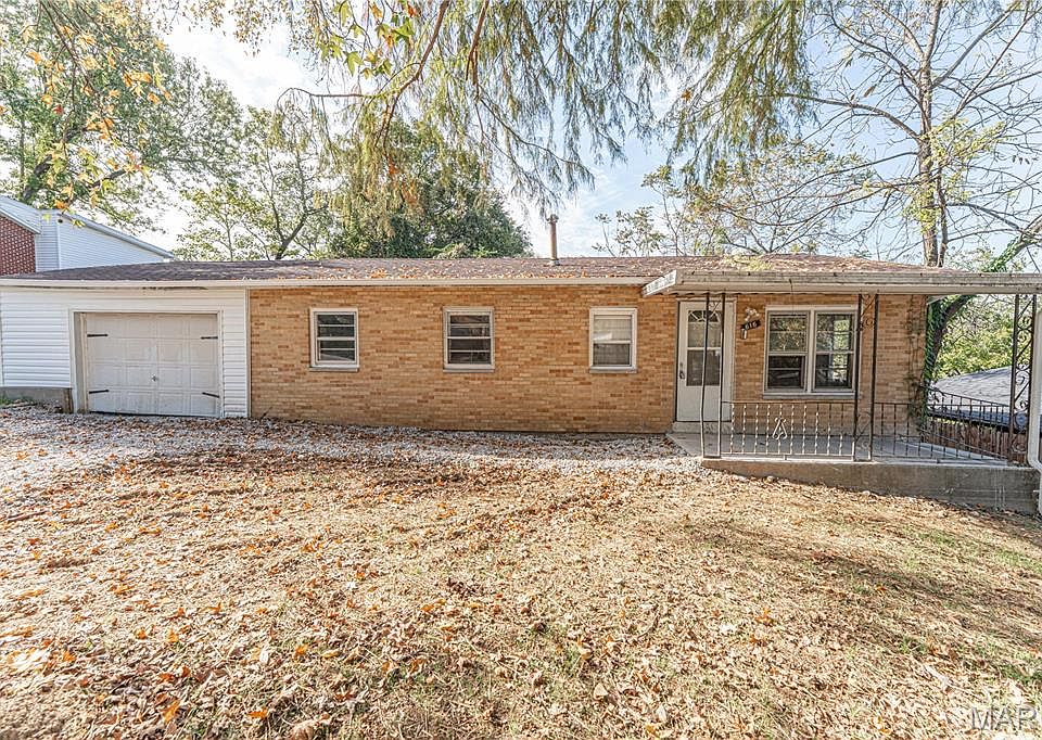 1st image of 616 Tomlee Rd