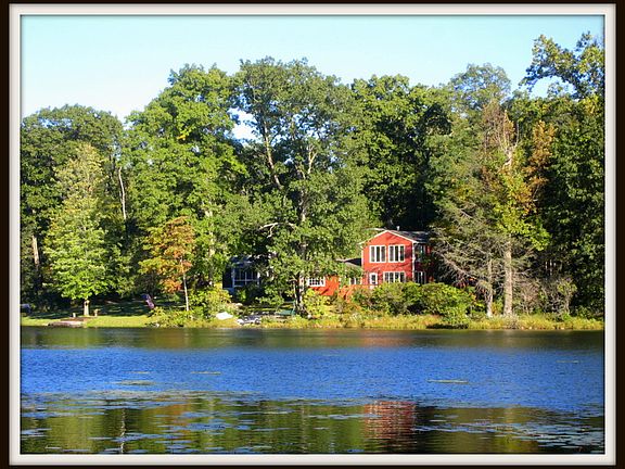 2nd image of 915 Plymouth Lake Dr