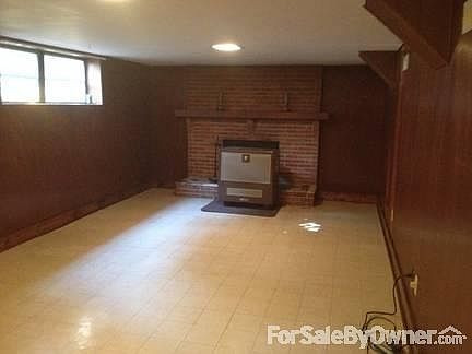 3rd image of 504 Longview Dr