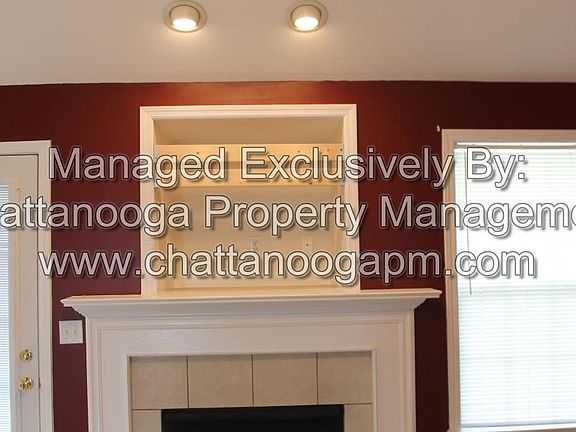 3rd image of 1110 Fuller Glen Cir