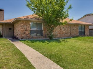 706 Royal Crest Dr, Richardson, TX 75081