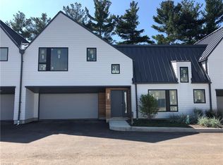 2410 Richmond Rd #12, Beachwood, OH