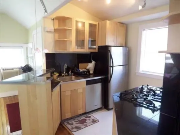 12 Africa St #3, Providence, RI 02903