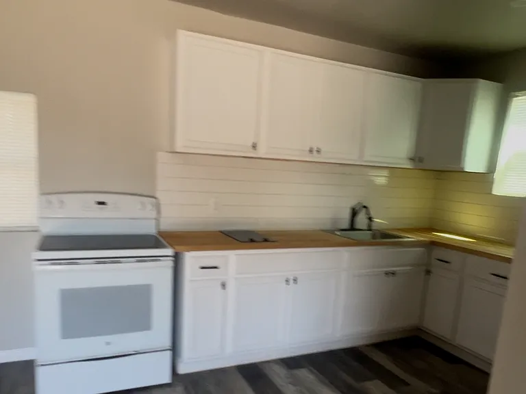 1321 Southbay Dr #B — Photo 6