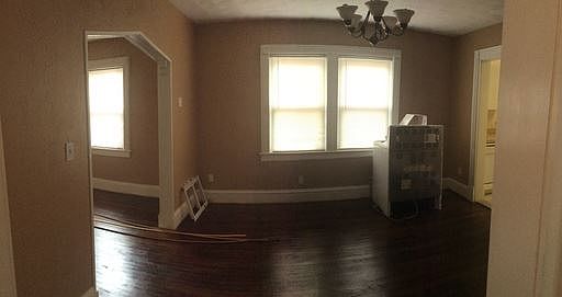5th image of 3106 Marne Ave