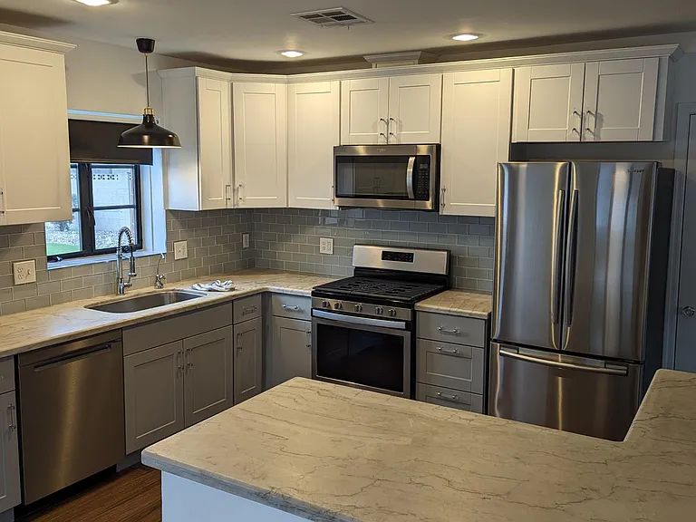 2101 W Osborn Rd — Photo 4