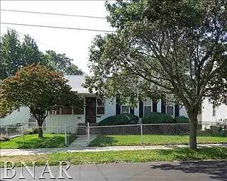 904 W Olive St photo 1