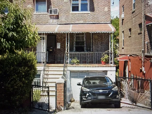 2749 Fish Avenue, Bronx, NY 10469