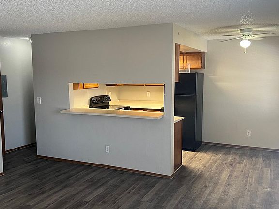 3rd image of 670 N Winona Ct APT 25