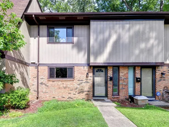1083 Willow Green Dr, Newport News, VA 23602
