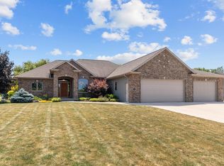 268 Windmill Dr, Kaukauna, WI 54130