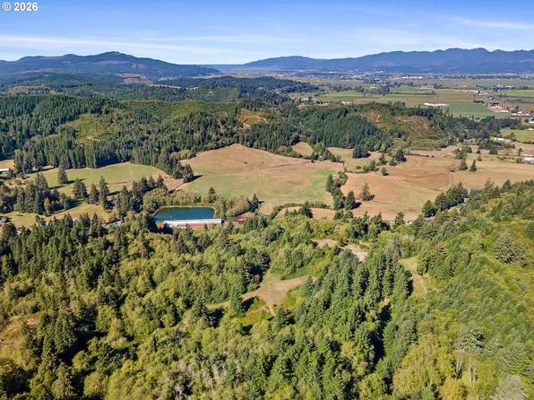 8365 Bewley Creek Rd, Tillamook, OR 97141