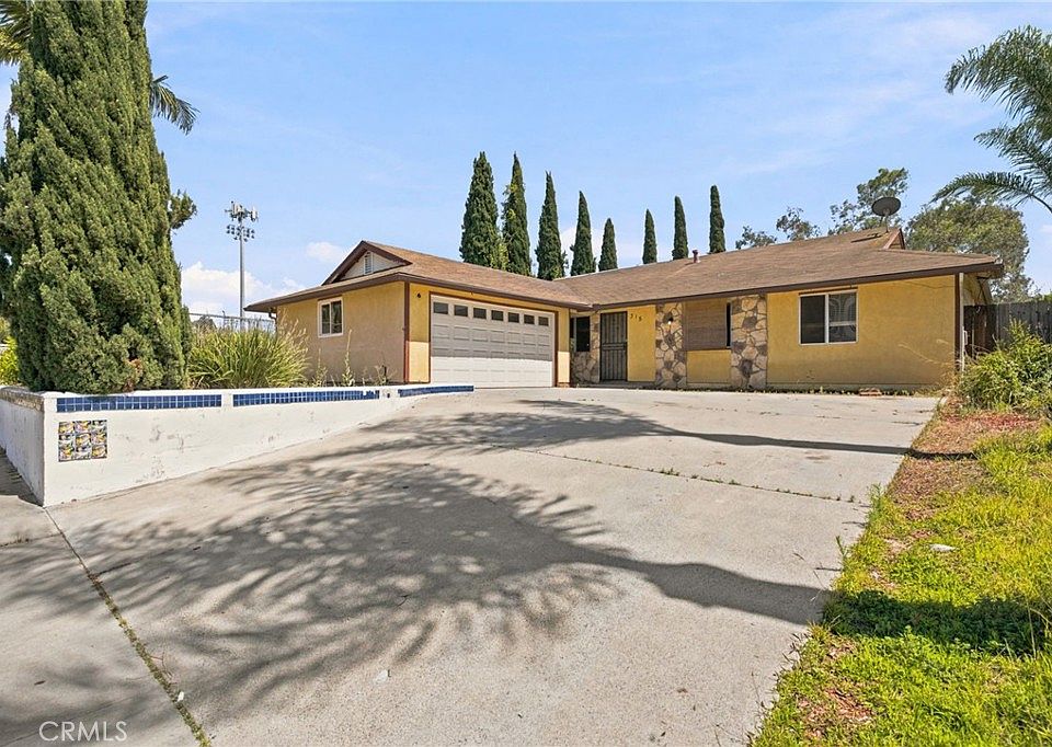 1st image of 315 Michele Dr