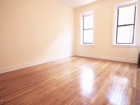 3rd image of 615 W 186th St APT 5B