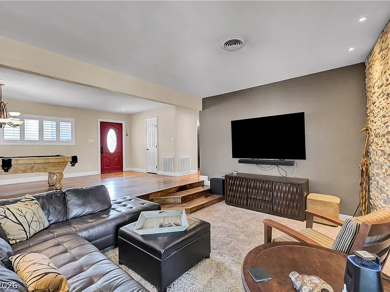 2712 W Oakey Blvd — Photo 9