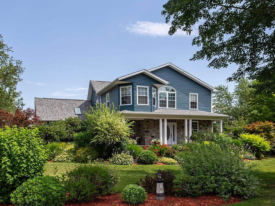 1st image of 484 Shaw Rd