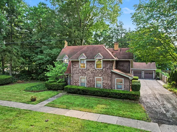 715 East St, Three Rivers, MI 49093