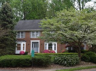 11887 Fawn Ridge Ln, Reston, VA 20194