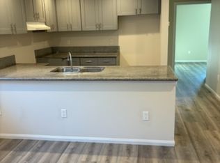 842 W 85th St, Los Angeles, CA 90044