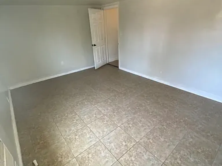 17432 Renault St #2 — Photo 2