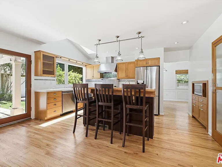 4164 Le Bourget Ave — Photo 11