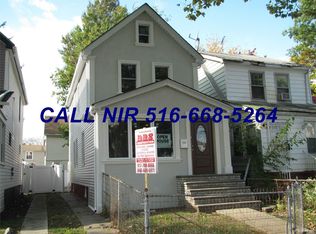 10806 221st St, Queens Village, NY 11429