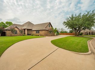1105 Meadowlark Ln, Granbury, TX 76048