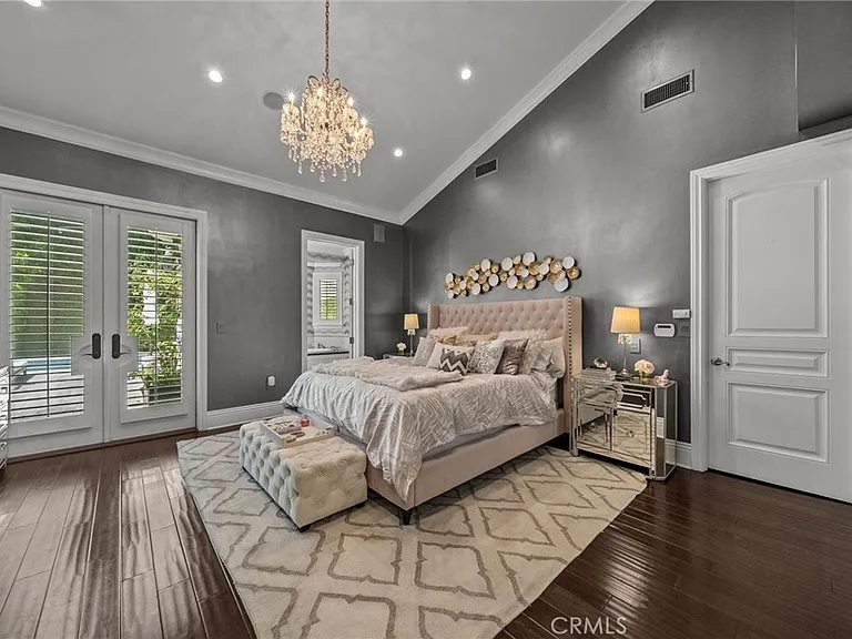 4917 Edgerton Ave — Photo 23