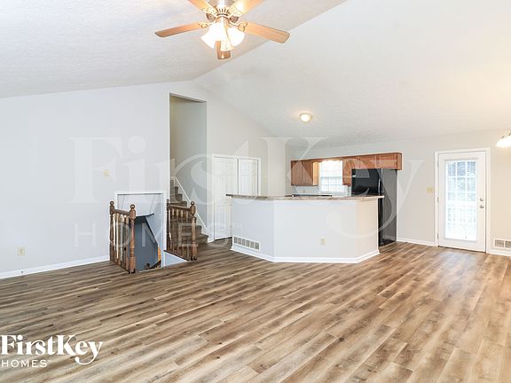 4th image of 87 Nottingham Dr