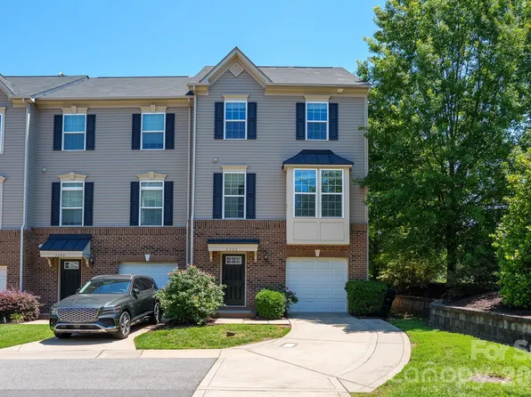 2302 Rachelwood Dr, Charlotte, NC 28273