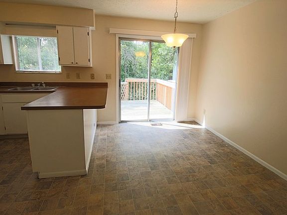 4th image of 2771 Walden Bluff Ct