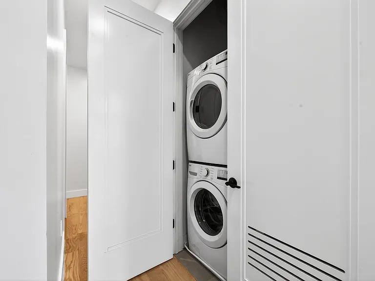 20 Storms Ave #2 — Photo 17